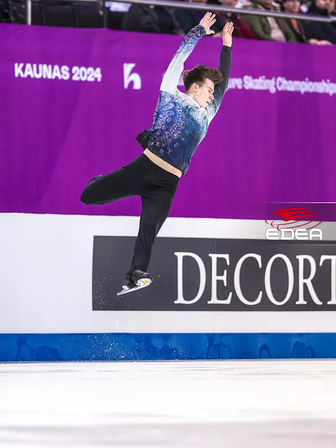 Ice Gallery Skates U.S.